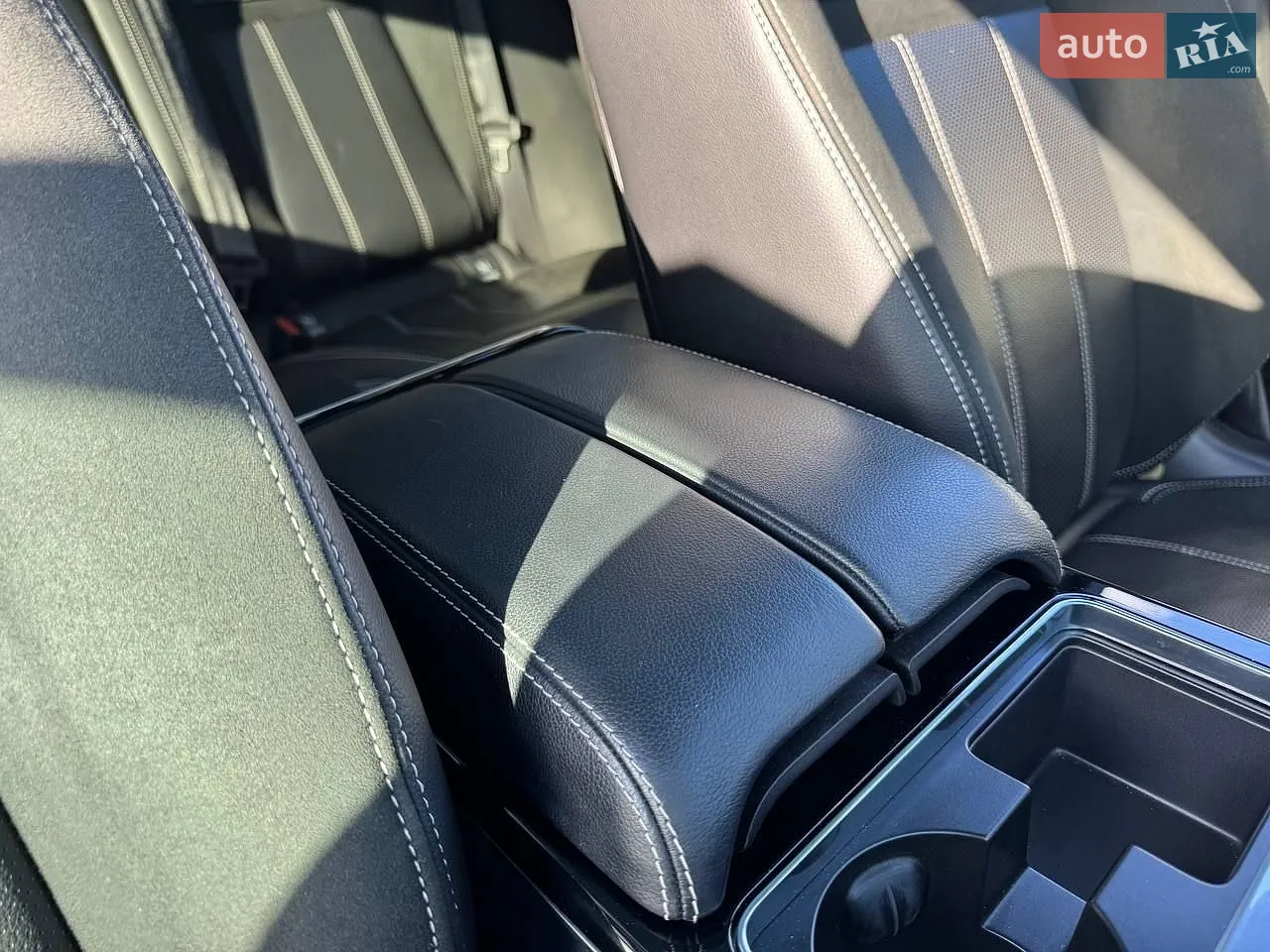 2020 Land Rover Range Rover Velar - мініатюра 25