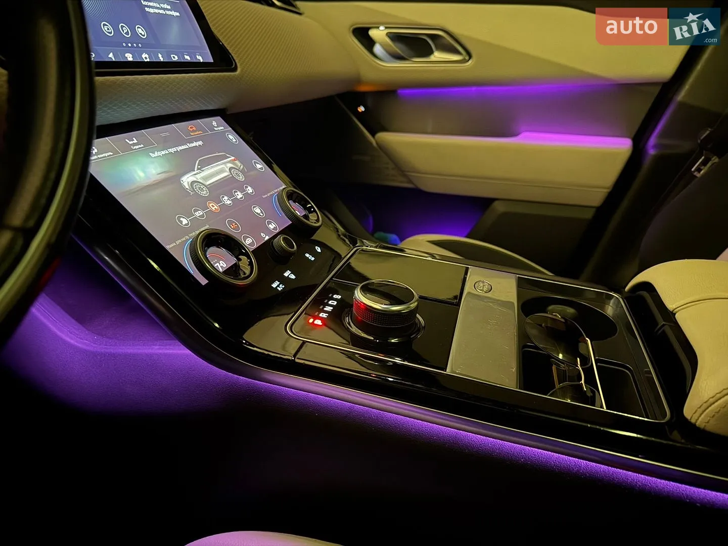 2019 Land Rover Range Rover Velar - мініатюра 17