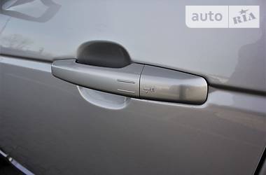 Позашляховик / Кросовер Land Rover Range Rover 2013 в 