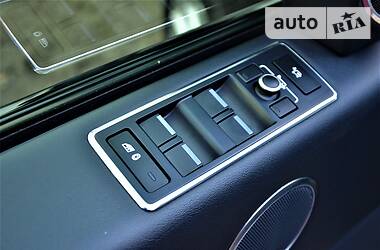 Позашляховик / Кросовер Land Rover Range Rover 2013 в 