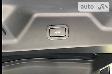 Позашляховик / Кросовер Land Rover Range Rover 2013 в 