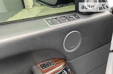 Позашляховик / Кросовер Land Rover Range Rover 2013 в 