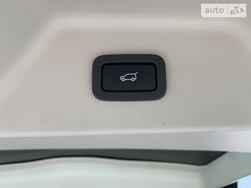 Позашляховик / Кросовер Land Rover Range Rover 2018 в Києві