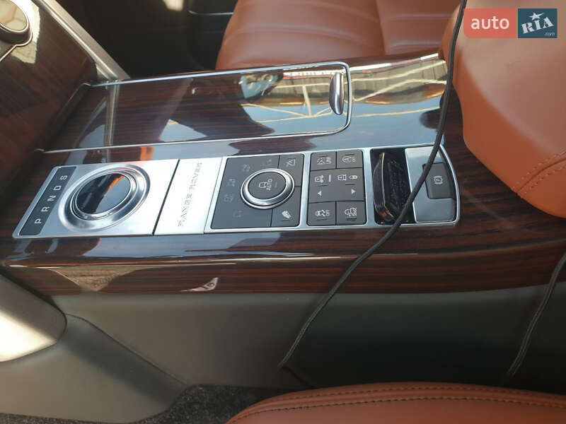 Внедорожник / Кроссовер Land Rover Range Rover 2016 в Черновцах