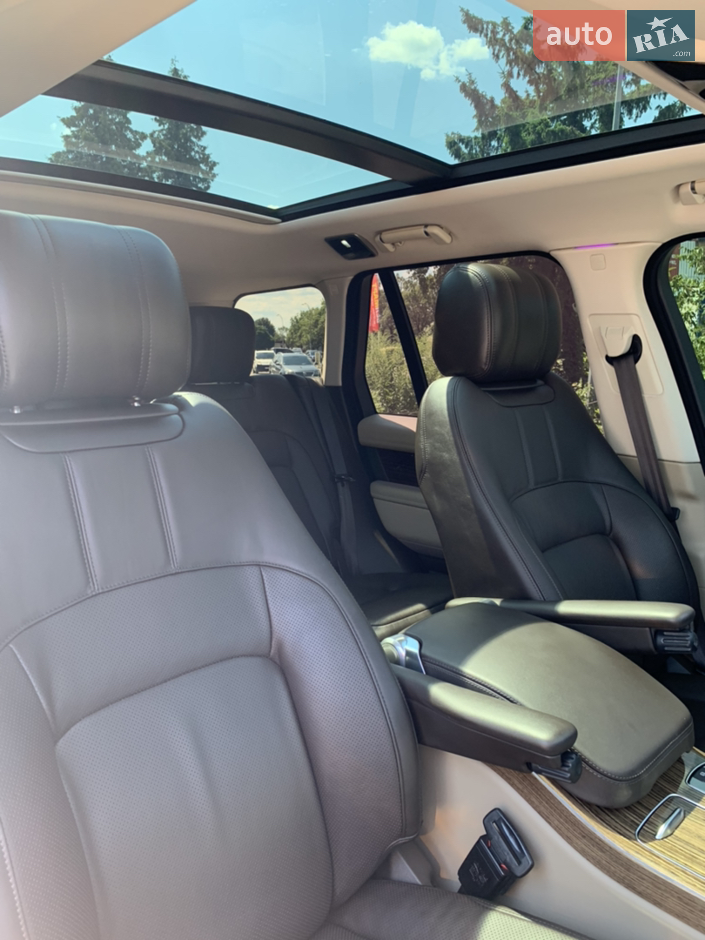 2018 Land Rover Range Rover - мініатюра 17