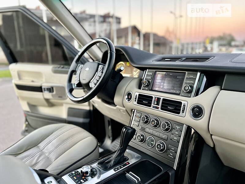 Внедорожник / Кроссовер Land Rover Range Rover 2010 в Киеве