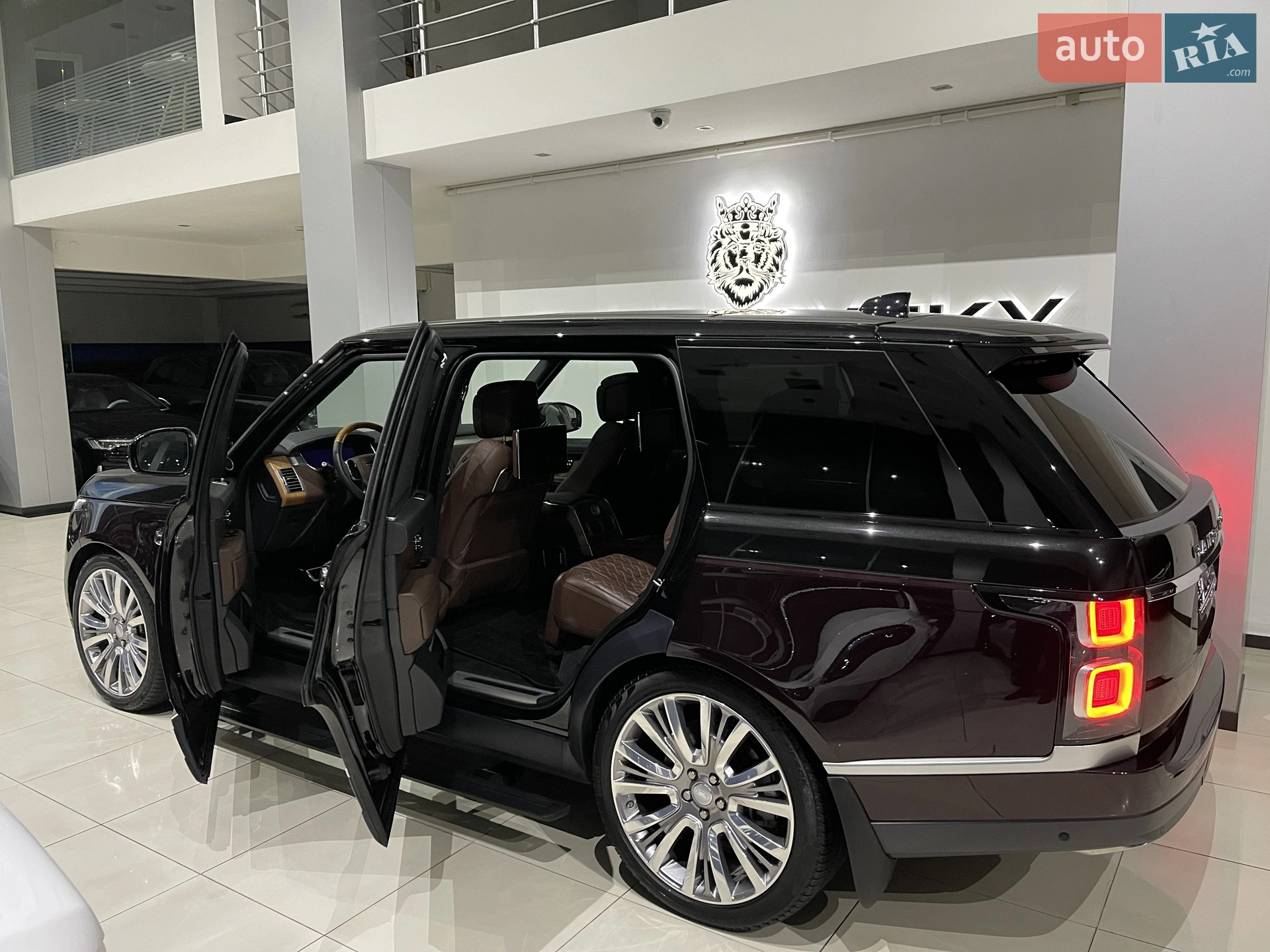 2020 Land Rover Range Rover - мініатюра 29