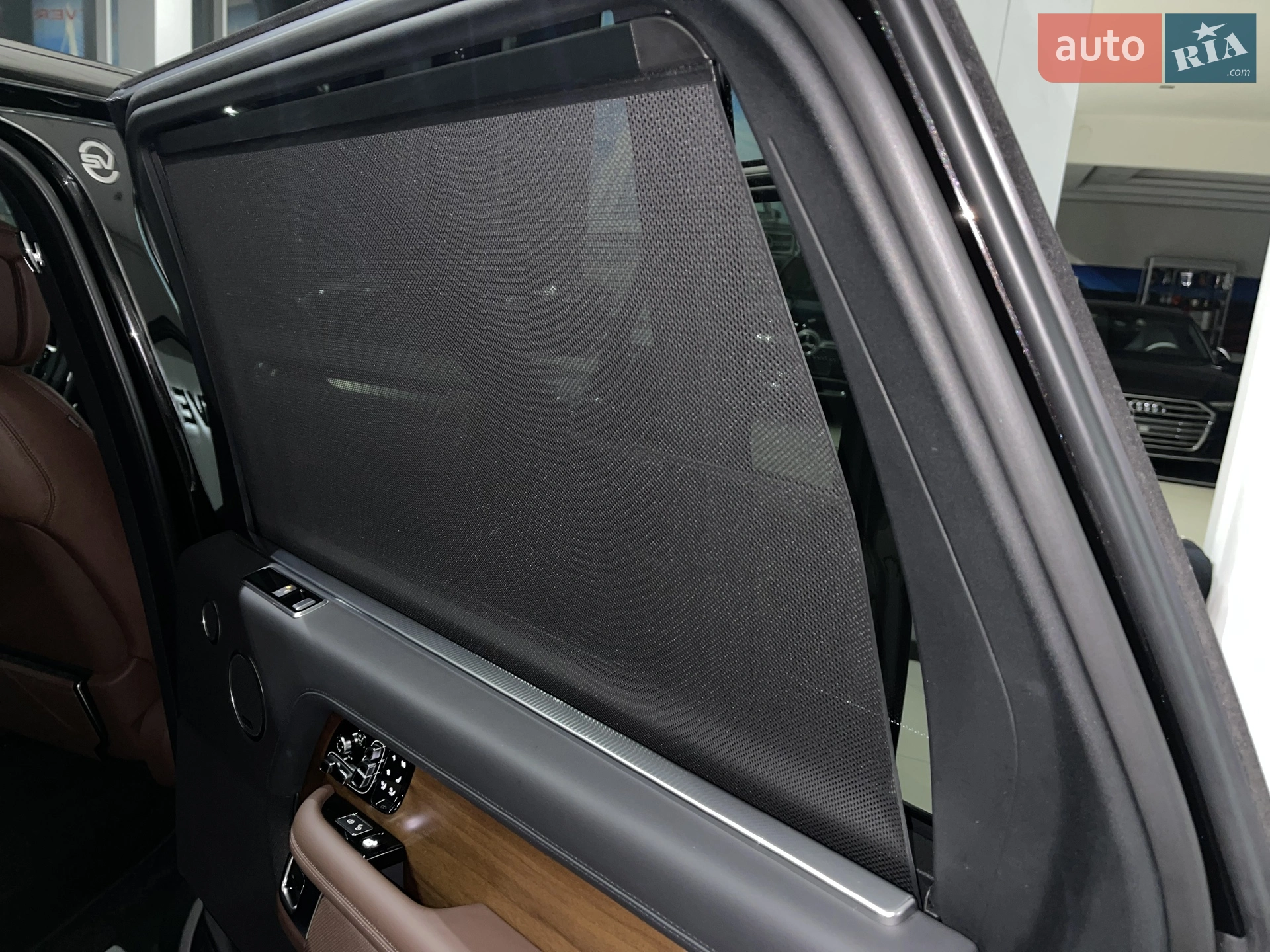 2020 Land Rover Range Rover - мініатюра 179