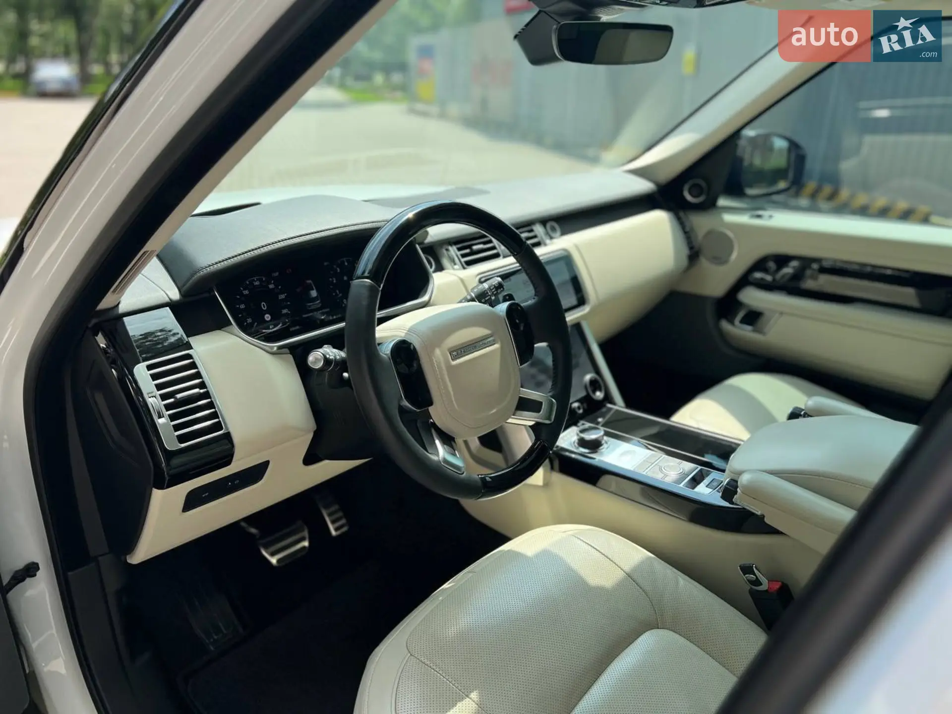 2018 Land Rover Range Rover - мініатюра 15