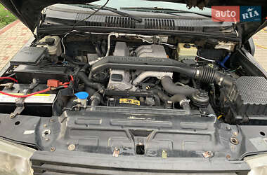 Позашляховик / Кросовер Land Rover Range Rover 1998 в Старій Вижівці