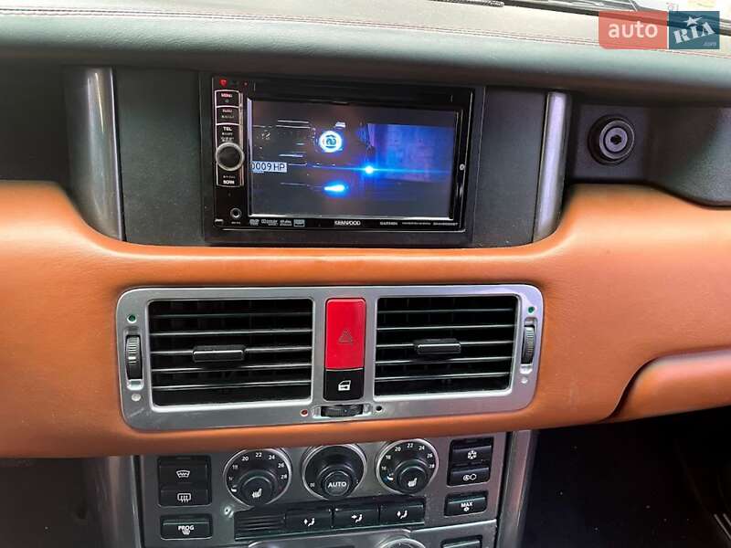 Внедорожник / Кроссовер Land Rover Range Rover 2002 в Киеве
