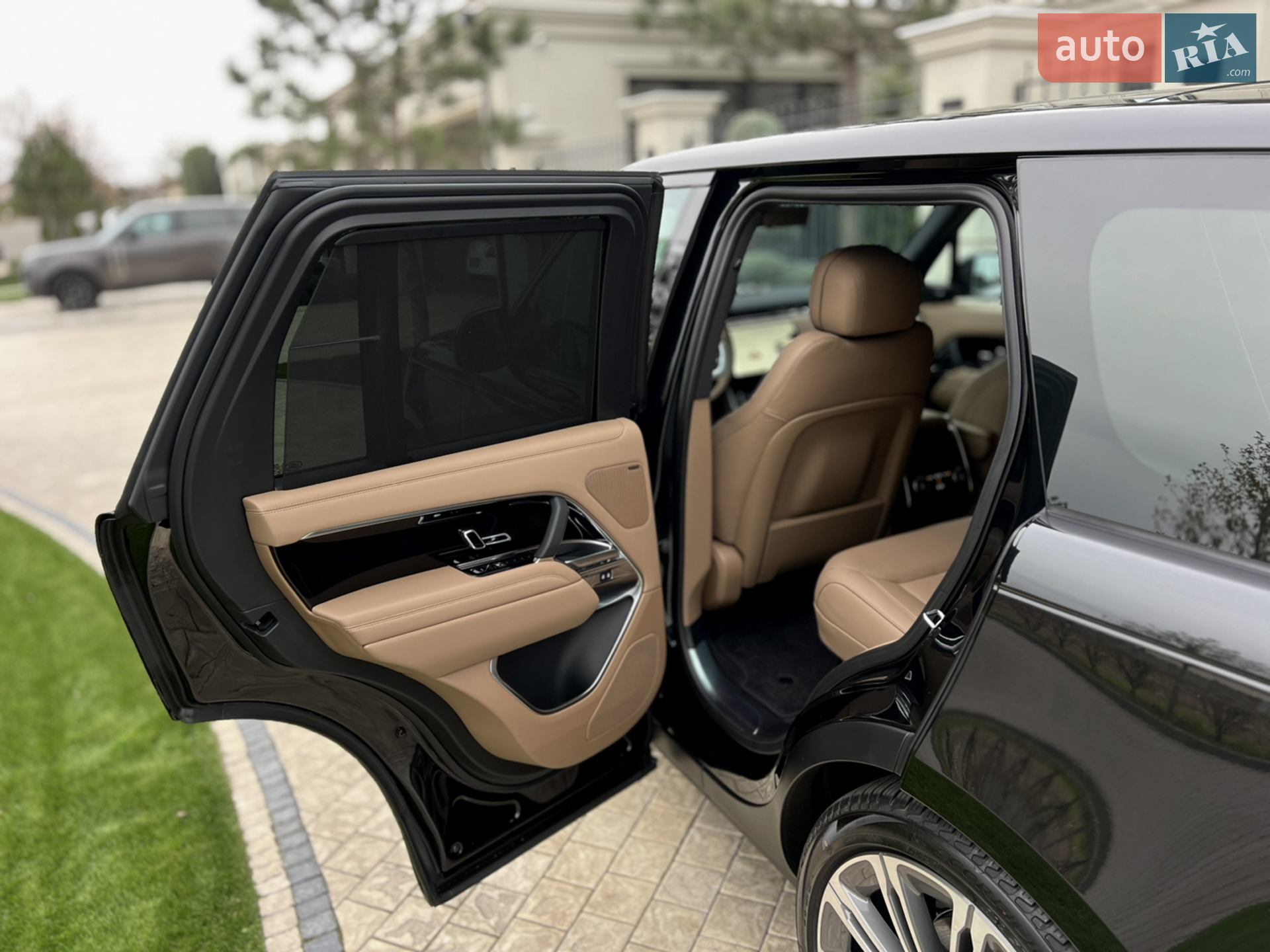 2023 Land Rover Range Rover - мініатюра 35