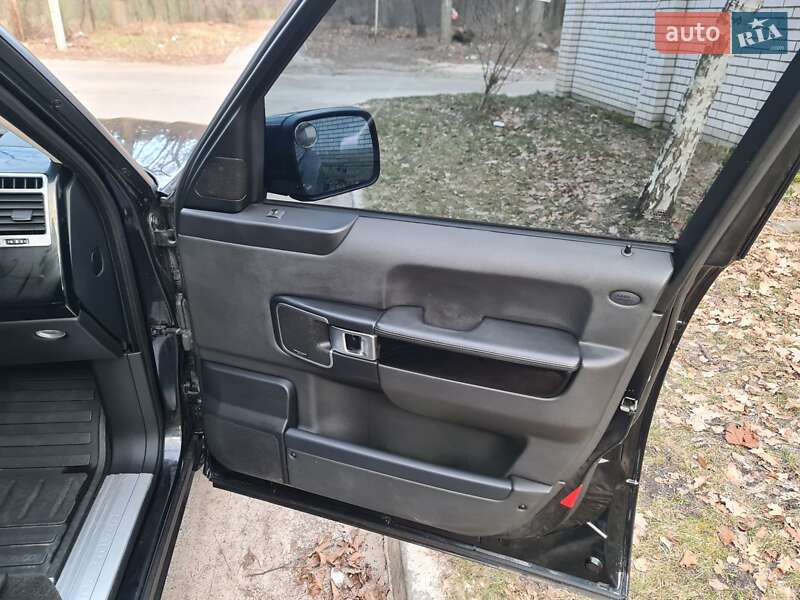 Позашляховик / Кросовер Land Rover Range Rover 2011 в Києві