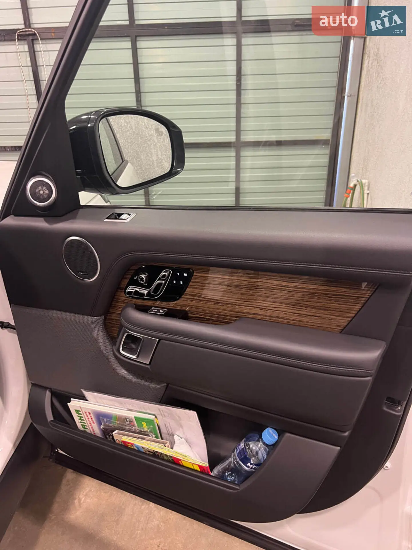 2018 Land Rover Range Rover - мініатюра 8