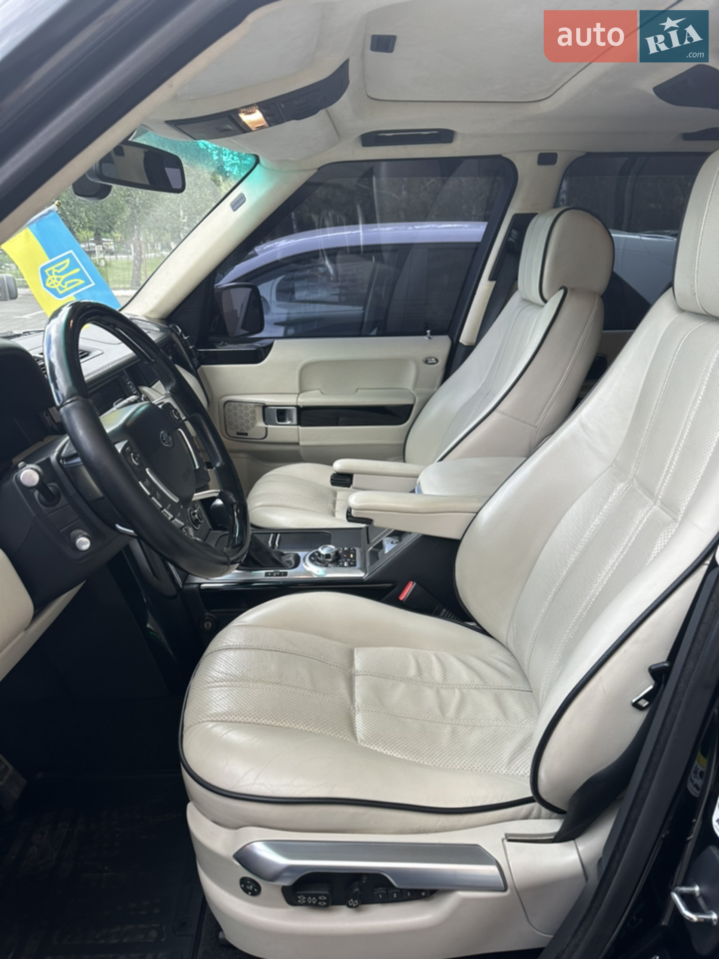 2010 Land Rover Range Rover - мініатюра 8