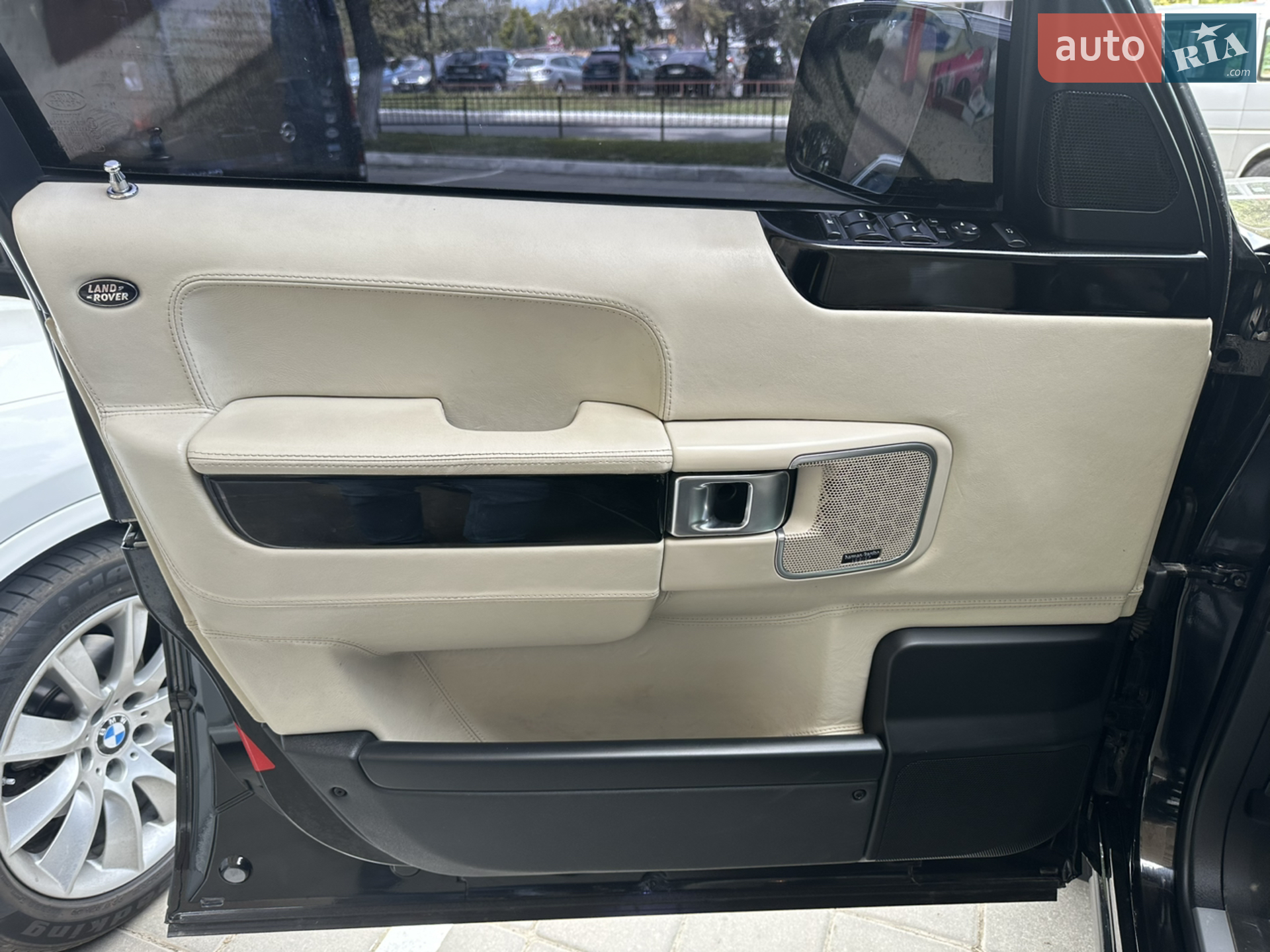 2010 Land Rover Range Rover - мініатюра 16