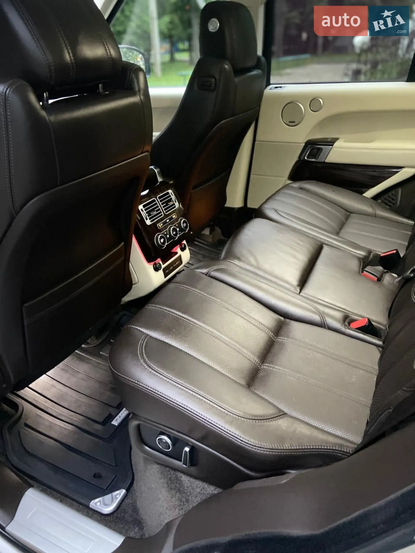 2016 Land Rover Range Rover - мініатюра 17