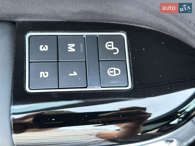 Внедорожник / Кроссовер Land Rover Range Rover 2016 в Ровно