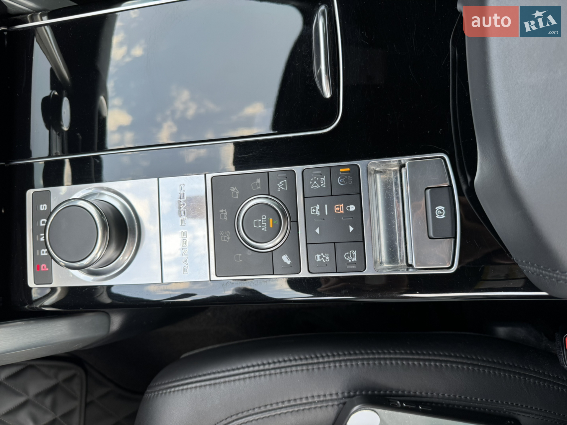 2016 Land Rover Range Rover - мініатюра 15