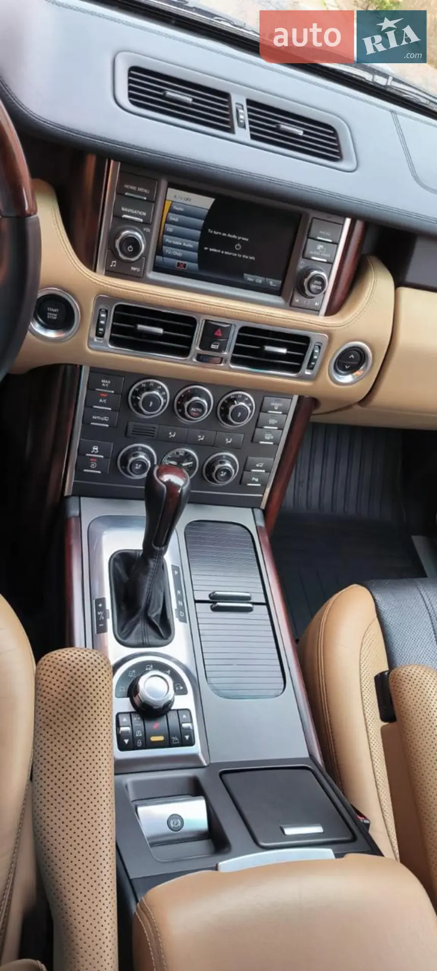 2010 Land Rover Range Rover - мініатюра 11