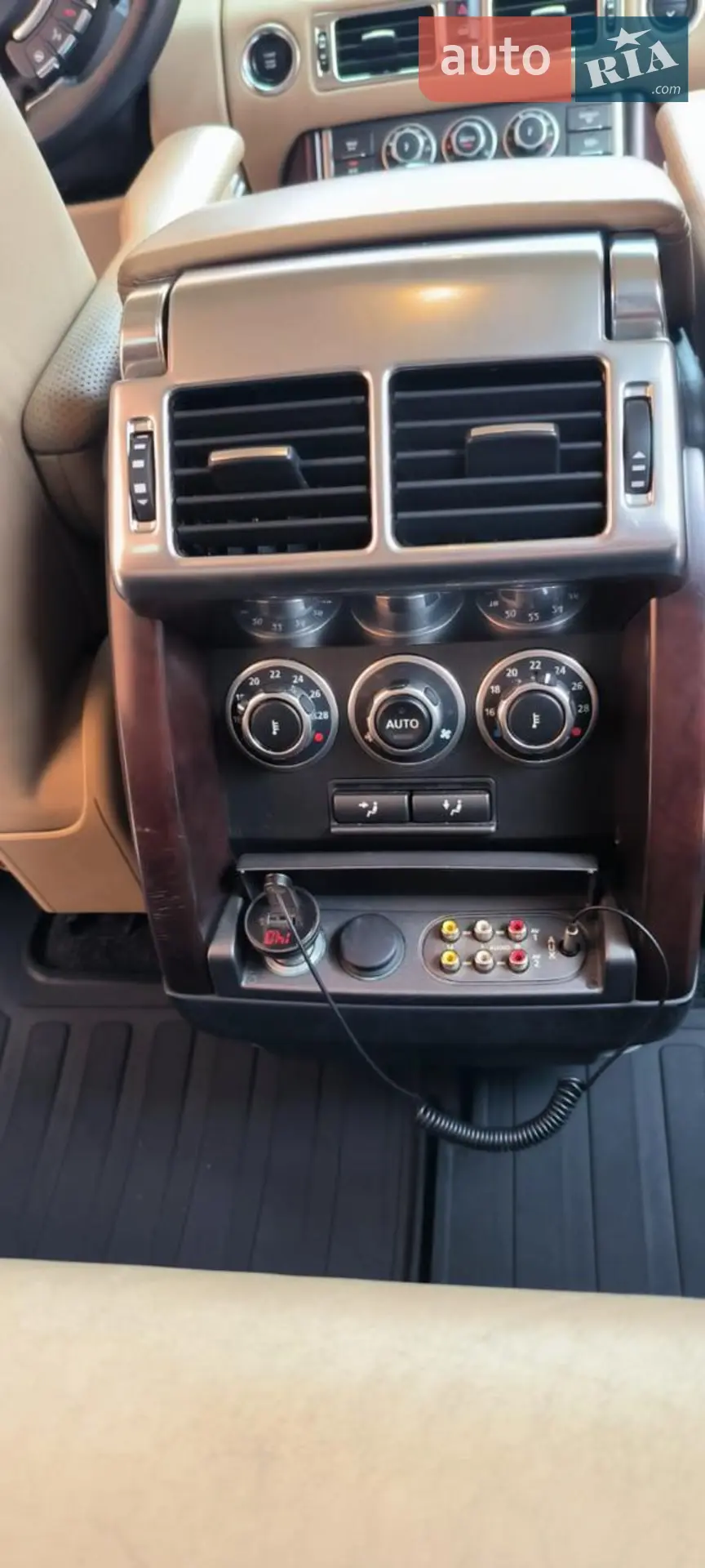 2010 Land Rover Range Rover - мініатюра 17