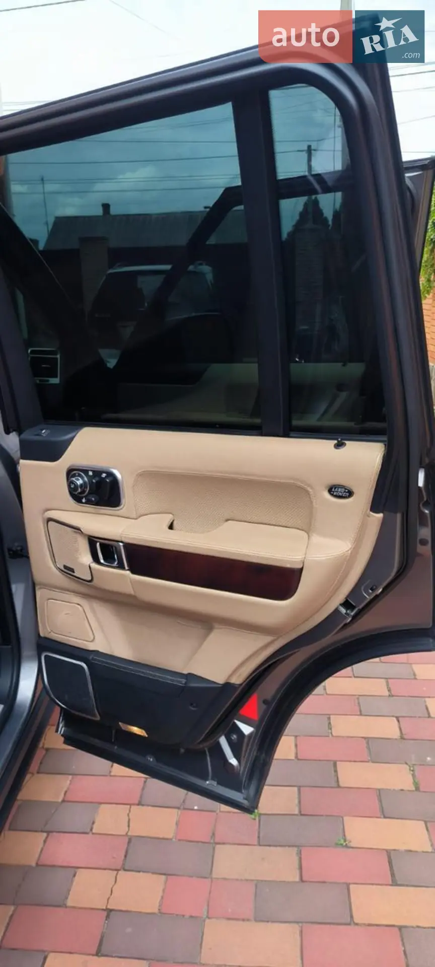 2010 Land Rover Range Rover - мініатюра 21