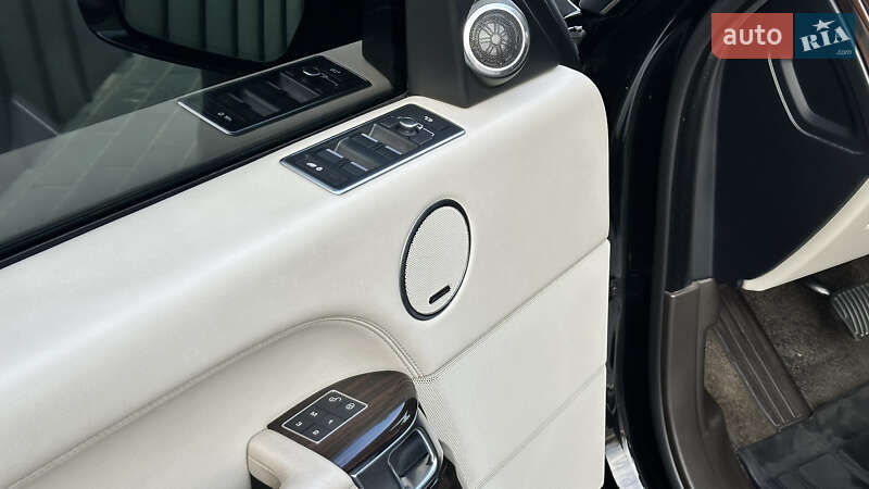 Внедорожник / Кроссовер Land Rover Range Rover 2015 в Киеве