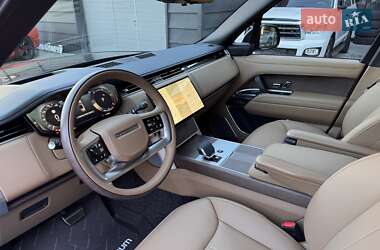 Позашляховик / Кросовер Land Rover Range Rover 2024 в 