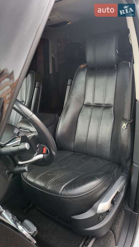 Внедорожник / Кроссовер Land Rover Range Rover 2011 в Киеве