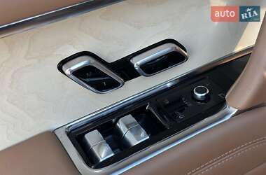 Позашляховик / Кросовер Land Rover Range Rover 2023 в 