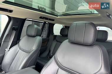 Внедорожник / Кроссовер Land Rover Range Rover 2023 в 