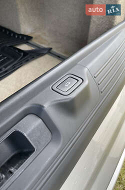 Внедорожник / Кроссовер Land Rover Range Rover 2013 в 