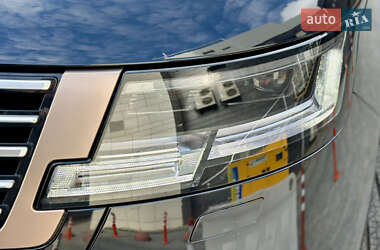 Позашляховик / Кросовер Land Rover Range Rover 2024 в 