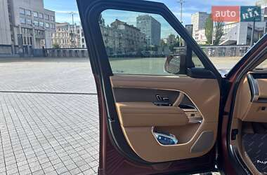 Позашляховик / Кросовер Land Rover Range Rover 2023 в 