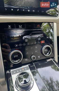 Внедорожник / Кроссовер Land Rover Range Rover 2021 в 