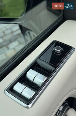 Внедорожник / Кроссовер Land Rover Range Rover 2021 в 
