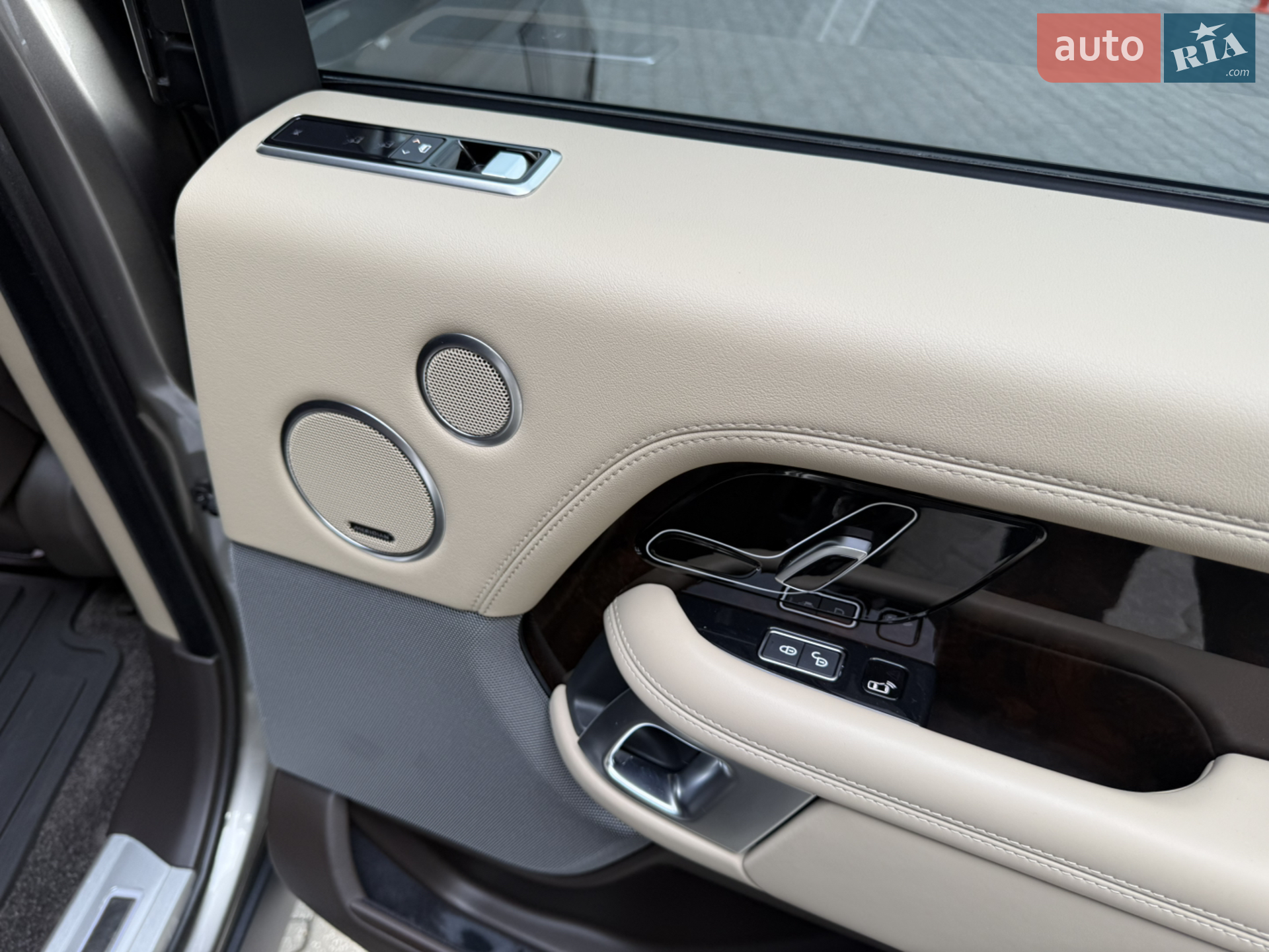 2020 Land Rover Range Rover - мініатюра 48