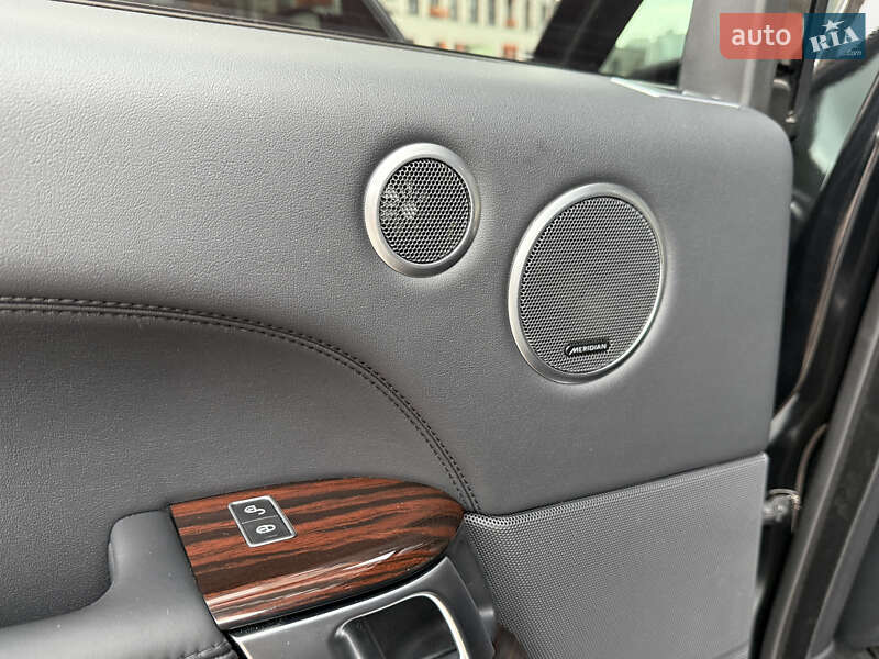 Внедорожник / Кроссовер Land Rover Range Rover 2015 в Киеве