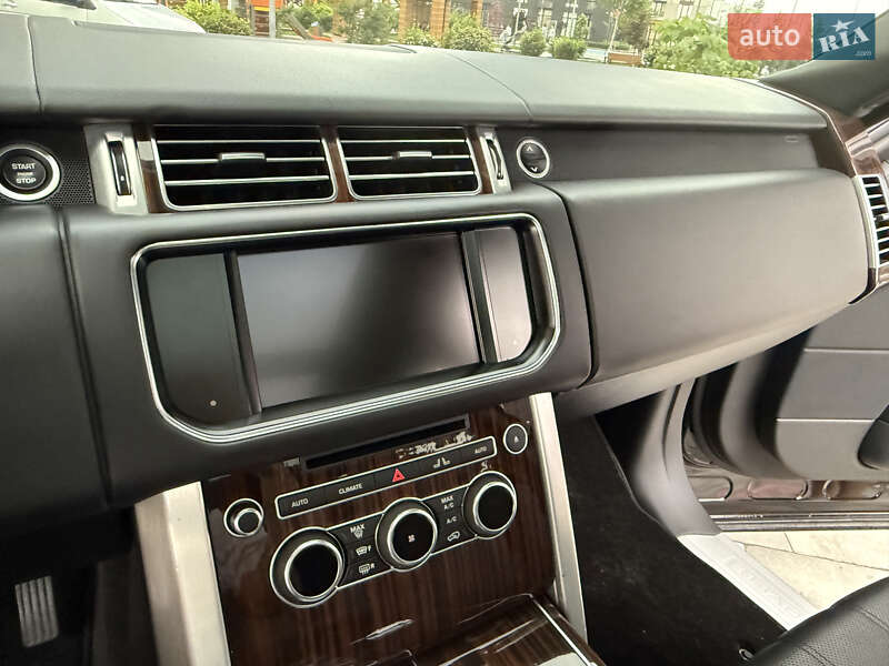 Внедорожник / Кроссовер Land Rover Range Rover 2015 в Киеве