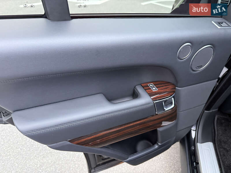 Внедорожник / Кроссовер Land Rover Range Rover 2015 в Киеве
