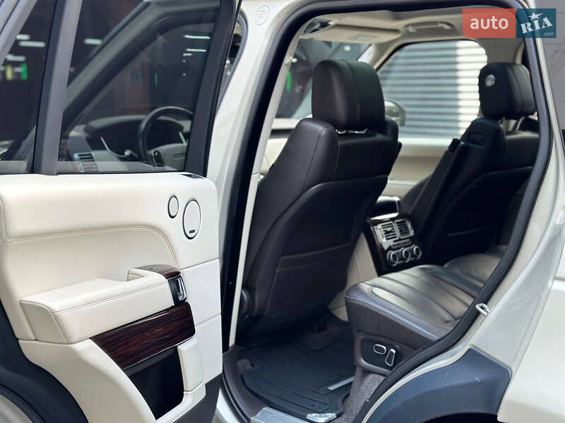 Позашляховик / Кросовер Land Rover Range Rover 2014 в Києві