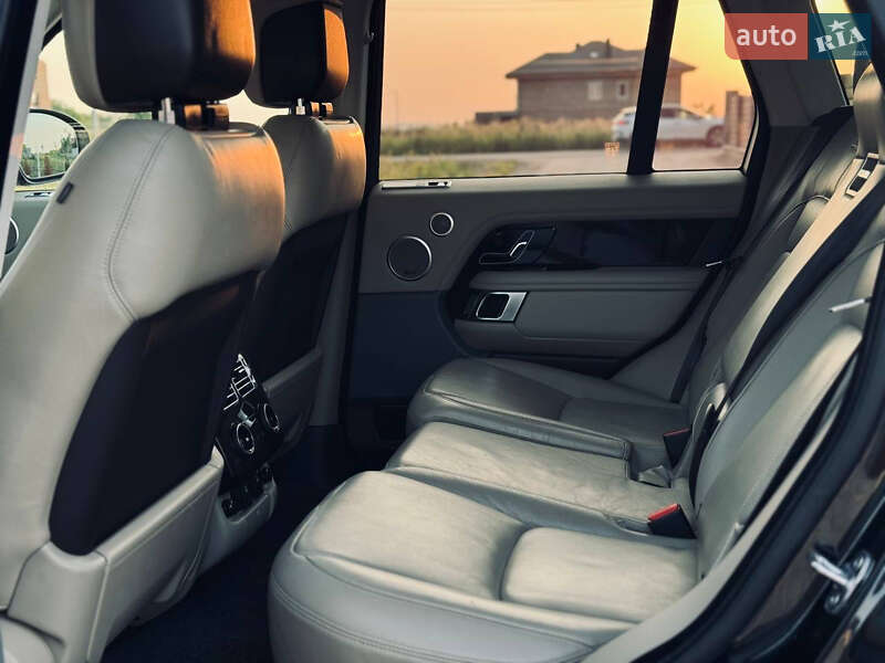 Внедорожник / Кроссовер Land Rover Range Rover 2018 в Тернополе