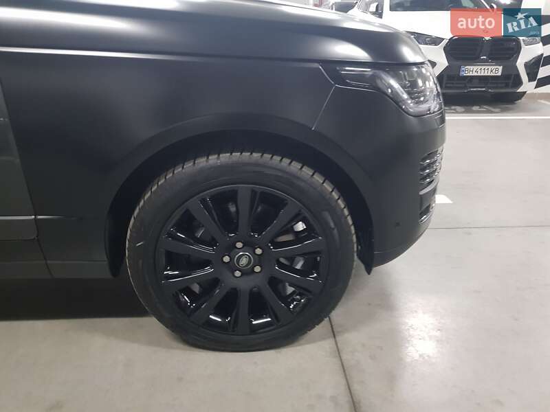Внедорожник / Кроссовер Land Rover Range Rover 2017 в Киеве