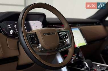 Позашляховик / Кросовер Land Rover Range Rover 2023 в 