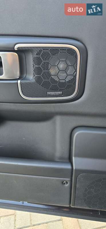 Позашляховик / Кросовер Land Rover Range Rover 2010 в Одесі