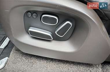 Позашляховик / Кросовер Land Rover Range Rover 2013 в 