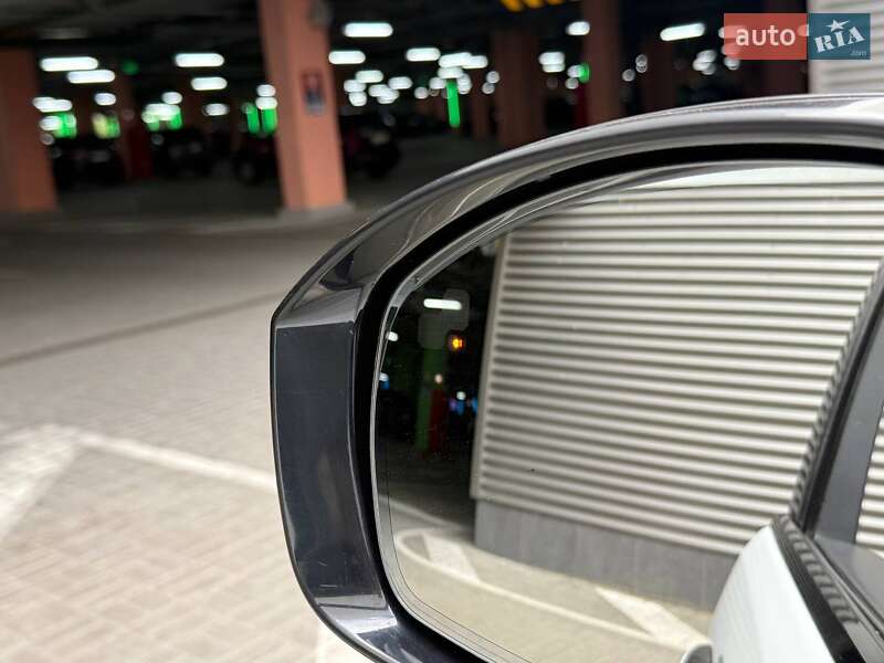Внедорожник / Кроссовер Land Rover Range Rover 2014 в Киеве