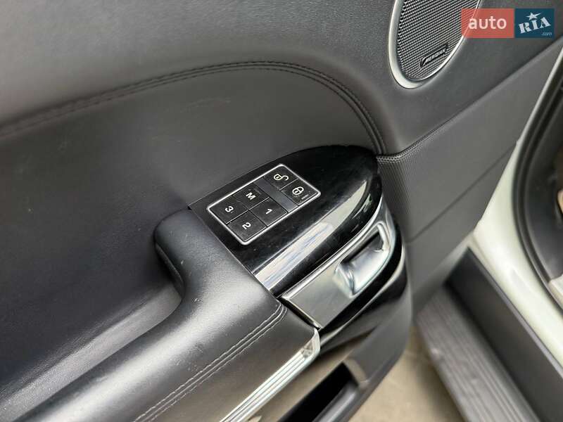 Внедорожник / Кроссовер Land Rover Range Rover 2014 в Киеве