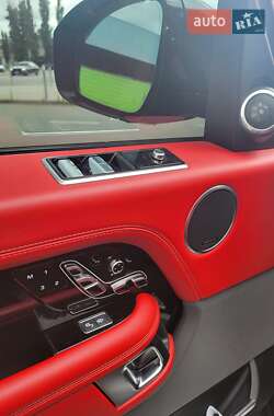 Внедорожник / Кроссовер Land Rover Range Rover 2018 в 