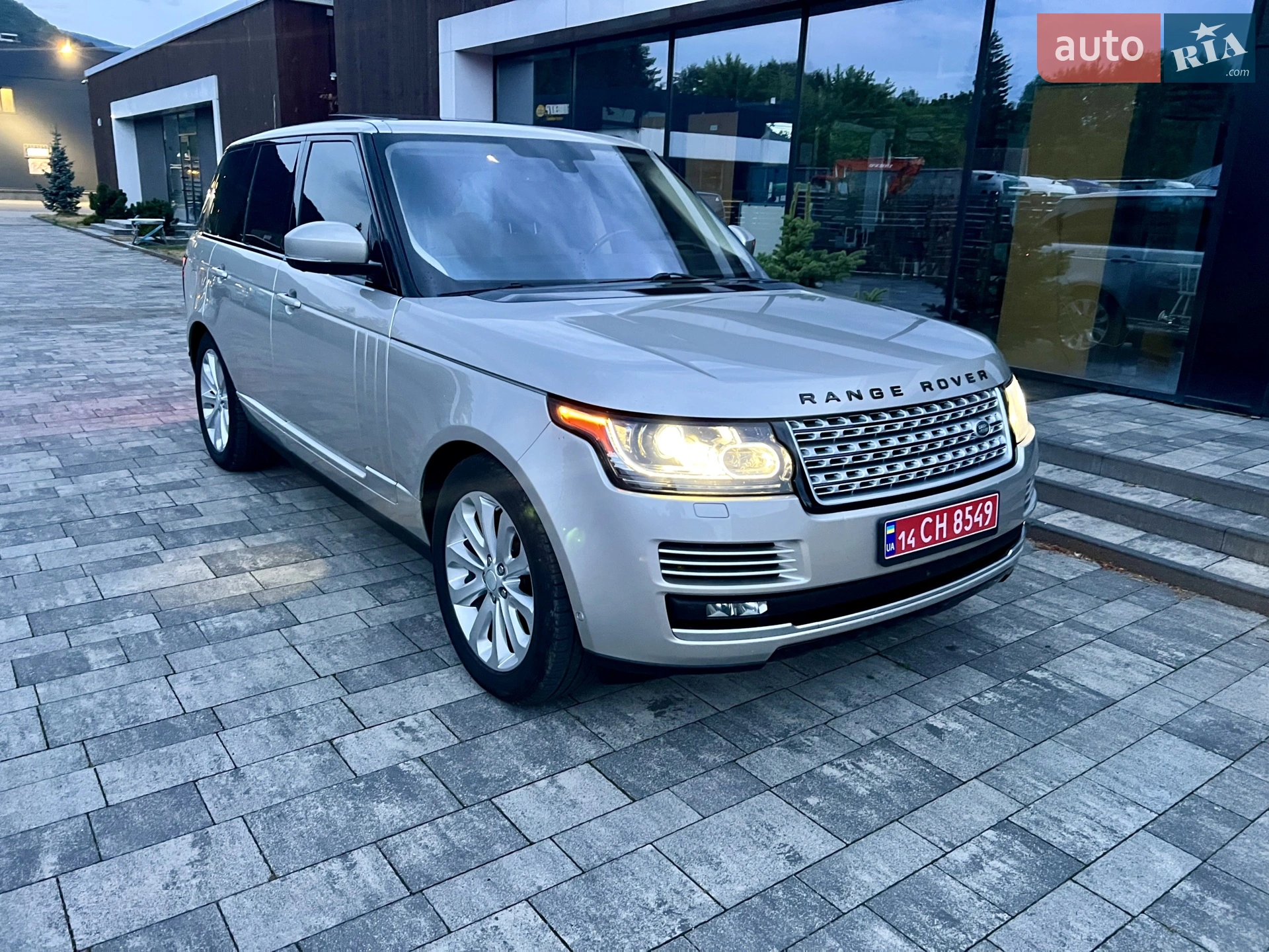 2015 Land Rover Range Rover - мініатюра 32